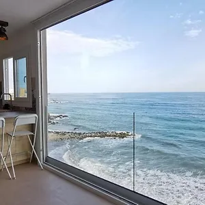 La Perla: Pies En El Agua Benalmádena